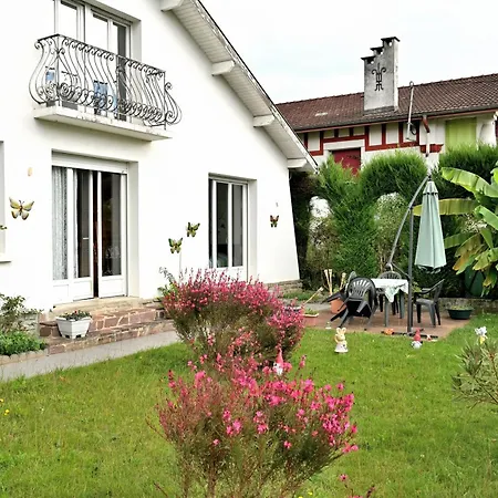 Chez Germaine ゲストハウス 4*